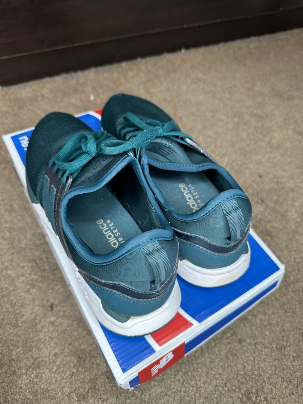 New Balance Green Athletic Sneakers - Size 8.5 - Picture 4 of 6